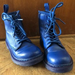 Dr. Martens blue Delaney boots(kids)